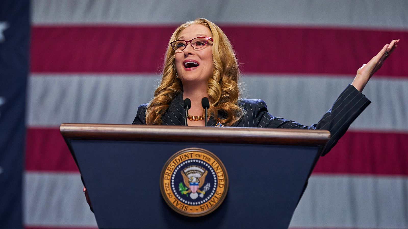 Meryl Streep interpreta a una presidenta de EE.UU. basada en Donald Trump, George W. Bush y Bill Clinton.