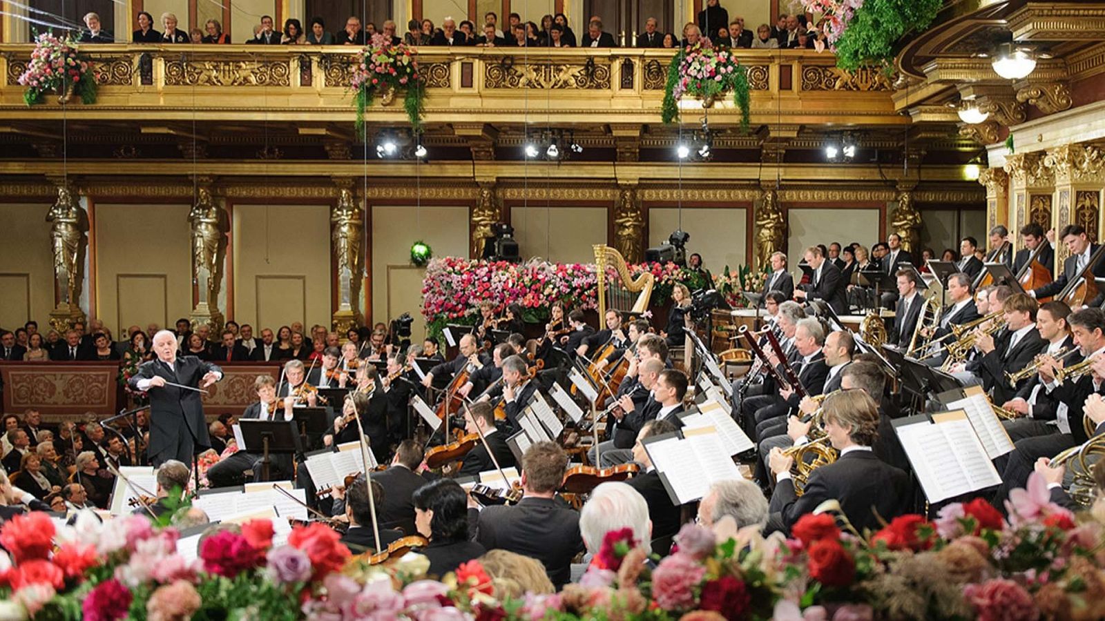 Daniel Barenboim dirigiendo el Concierto de Año Nuevo en 2014