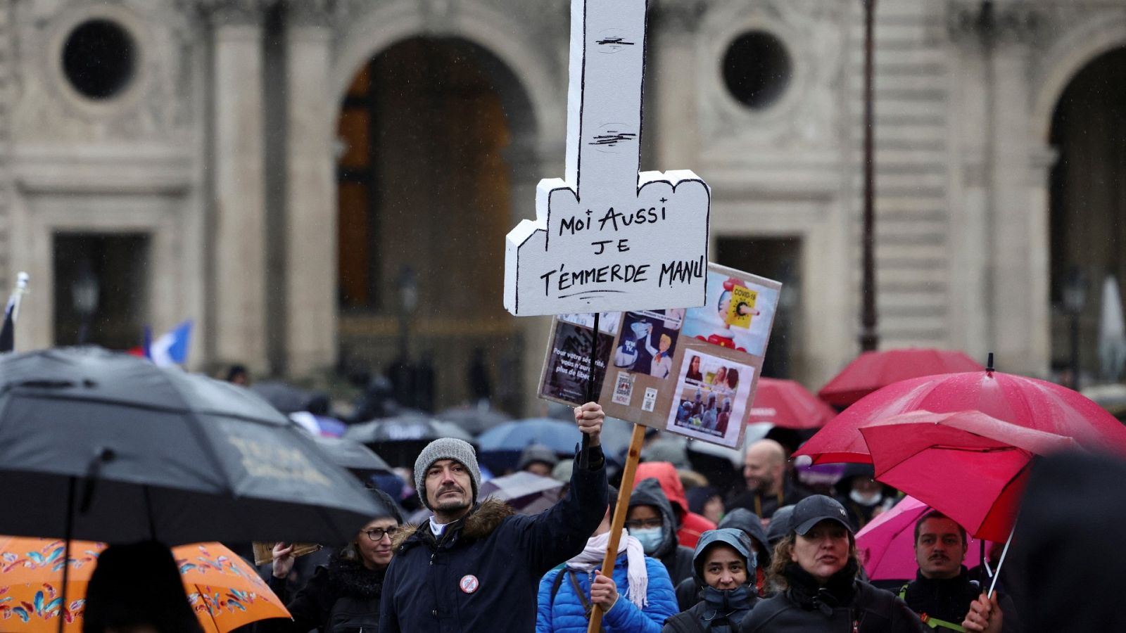 Manifestación en París para protestar por las medidas de Macron para los no vacunados