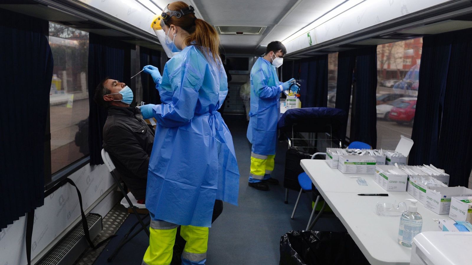 Una de las doce unidades móviles que la Junta de Castilla y León ha contratado para hacer test de antígenos