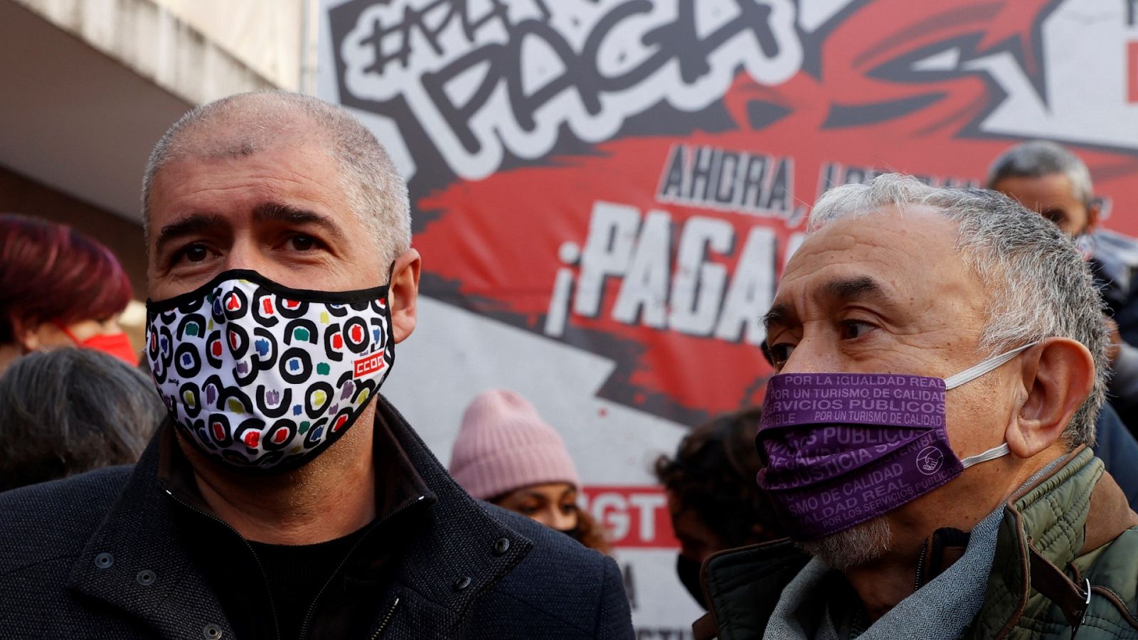 Los secretarios generales de CC.OO., Unai Sordo (i) y UGT, Pepe Álvarez