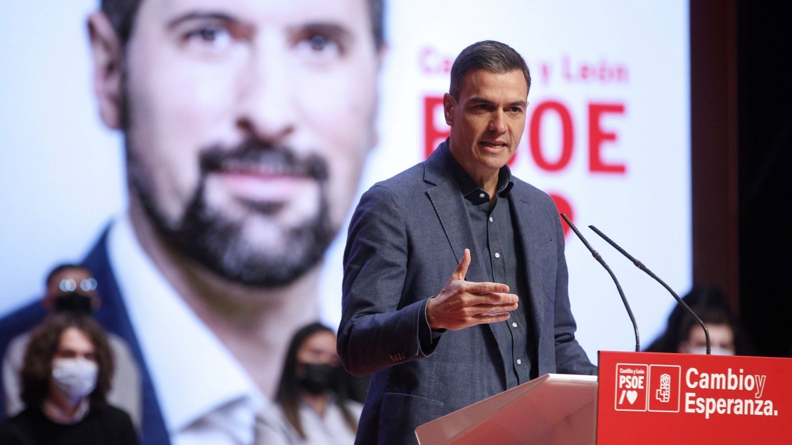 Sánchez vincula al PP con la corrupción y pide no "resignarse" en Castilla  y León