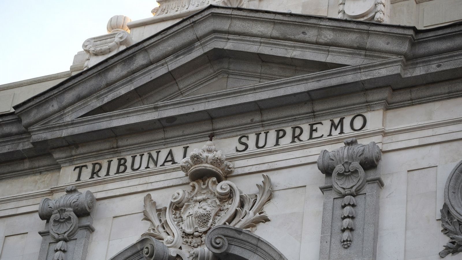 Fachada principal del Tribunal Supremo en Madrid