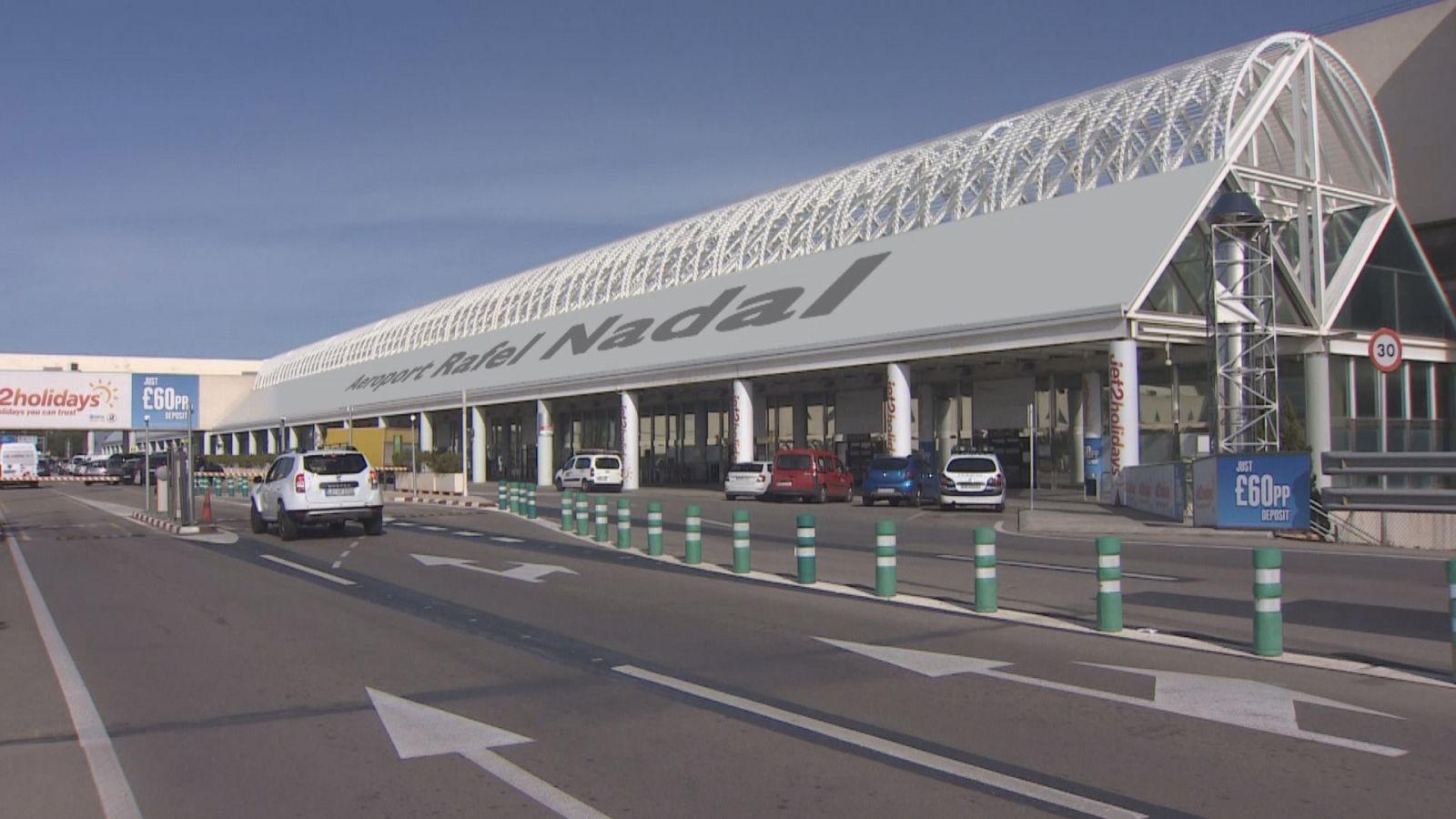 Muntatge de com quedaria la fatxada de l'Aeroport de Palma amb el canvi de nom