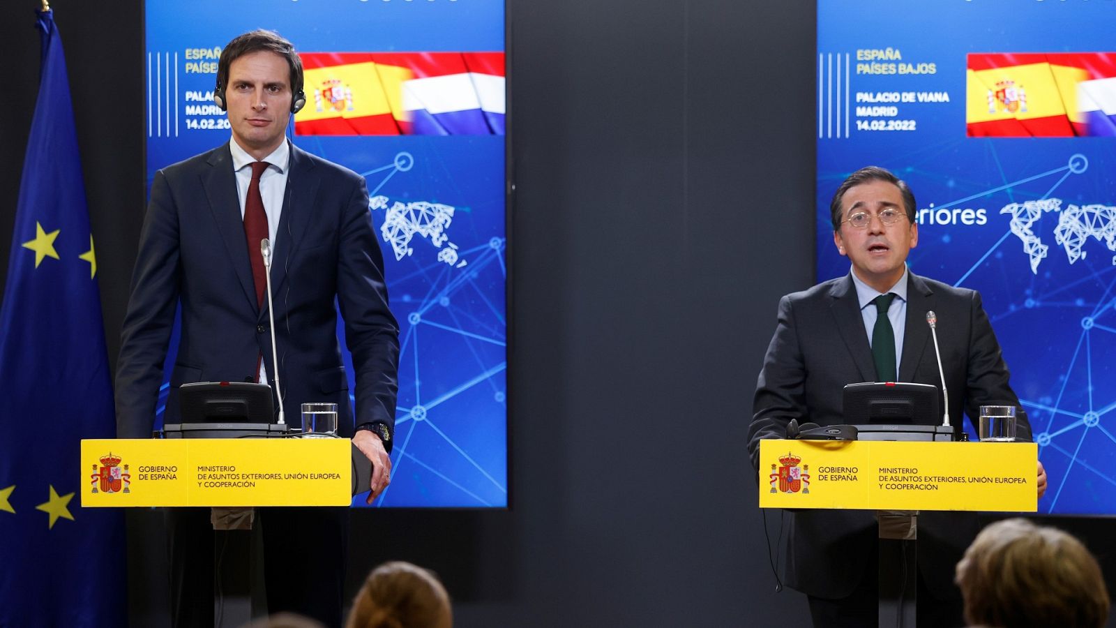 El ministro de Asuntos Exteriores español, José Manuel Albares, y su homólogo holandés, Wopke Hoekstra
