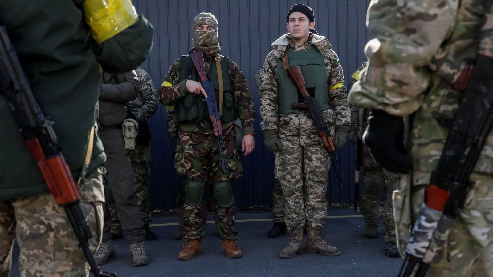 miembros de las Fuerzas de Defensa Territorial de Ucrania