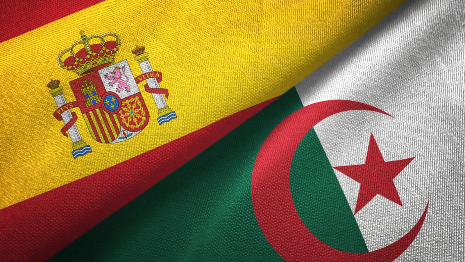 Fotomontaje con las banderas de España y Argelia