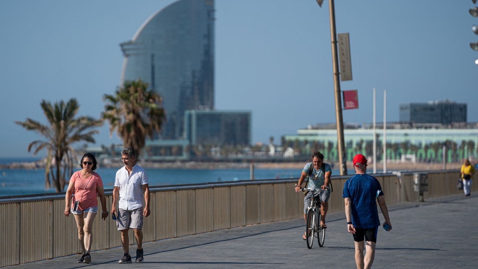 España recibió en marzo 4 millones de turistas, ocho veces más que en 2021