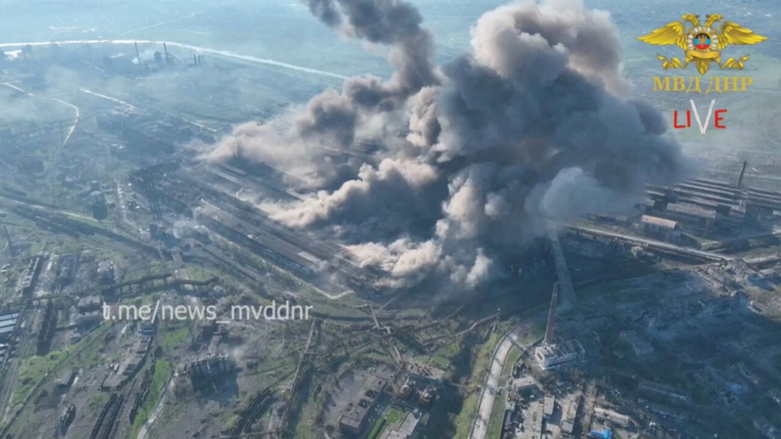 Imagen aérea de la acería de Azovstal, en Mariúpol. La imagen ha sido tomada de un vídeo adquirido por Reuters del Ministerio de Asuntos Internos de la autoproclamada República Popular de Donetsk. 