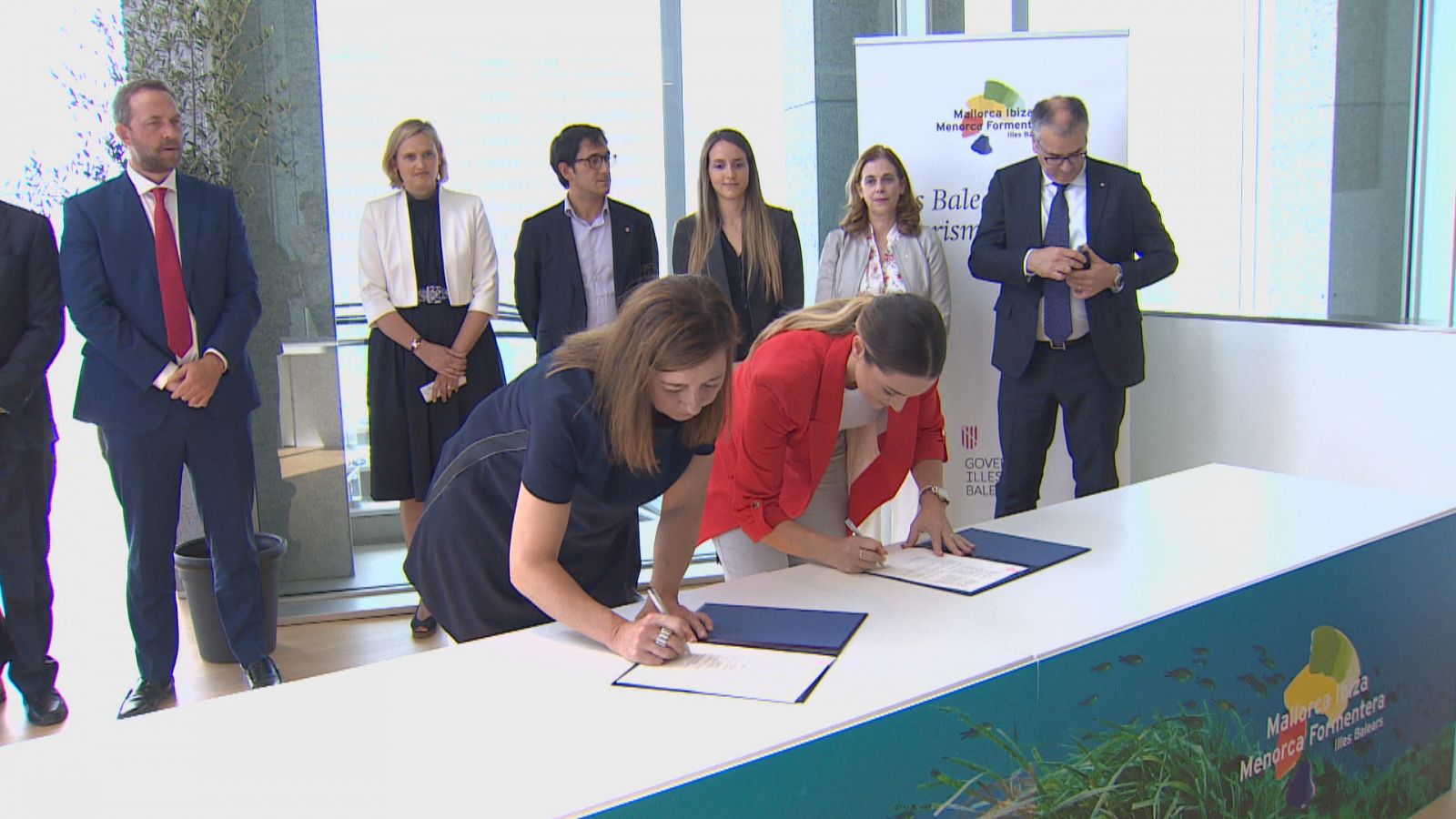 El Govern i les navilieres signen l'acord a Palma