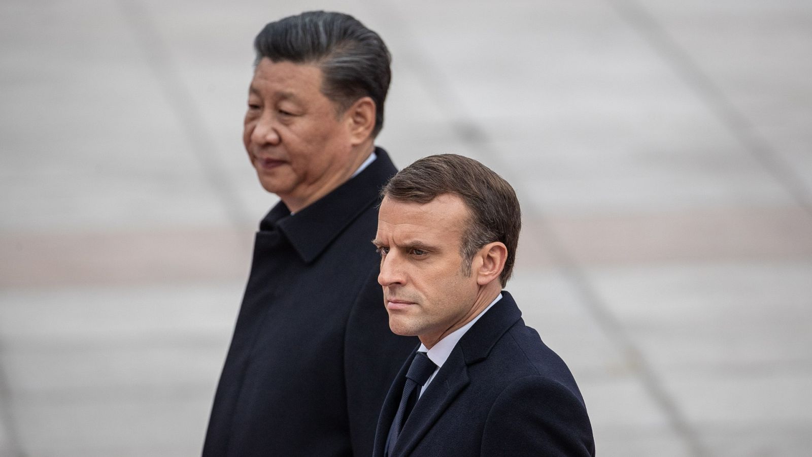 Imagen de archivo del presidente chino, Xi Jinping, y su homólogo francés, Emmanuel Macron