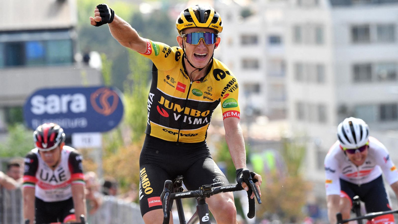El neerlandés Koen Bouwman ha ganado en Potenza la séptima etapa del Giro