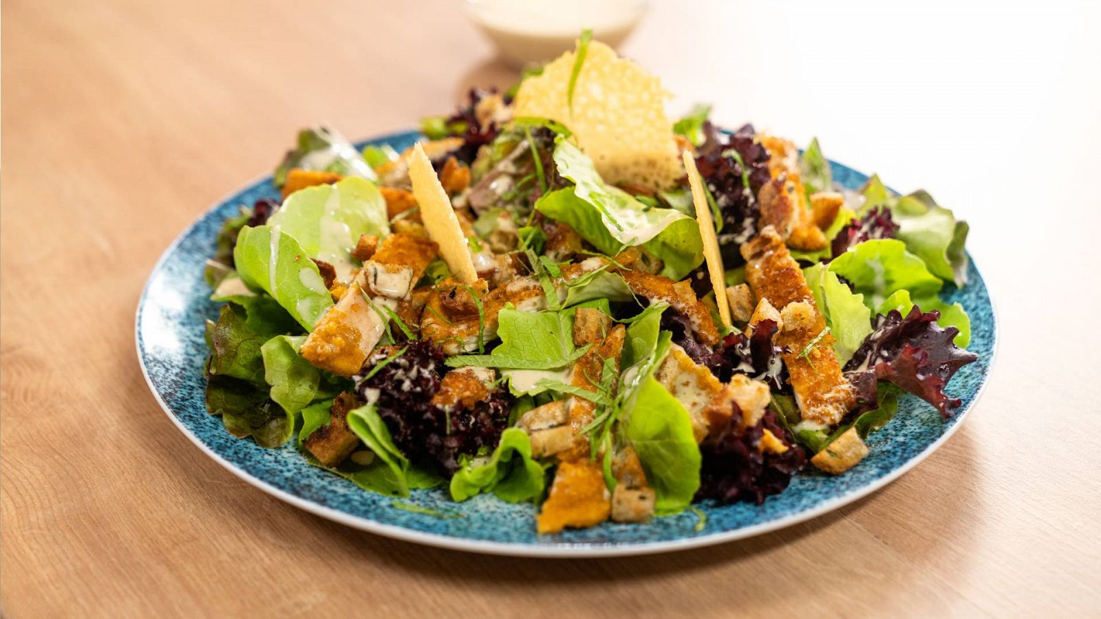 Menudos Torres - Receta de ensalada César a lo Torres