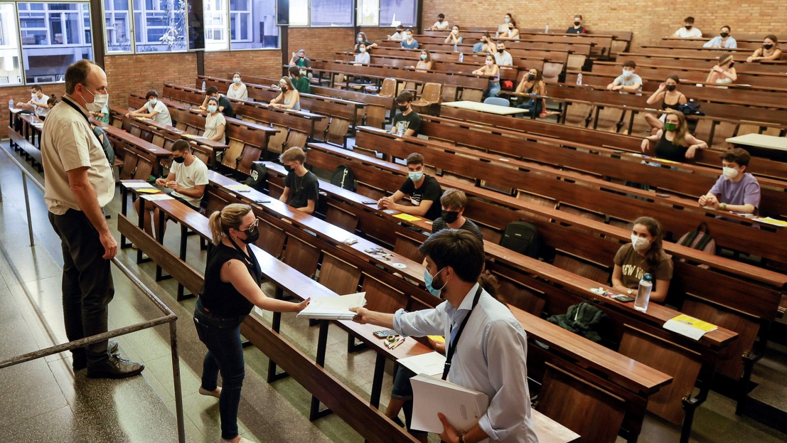 Selectividad: Exámenes de Exámenes de la EBAU en la Universidad de Economía y Empresa de Barcelona