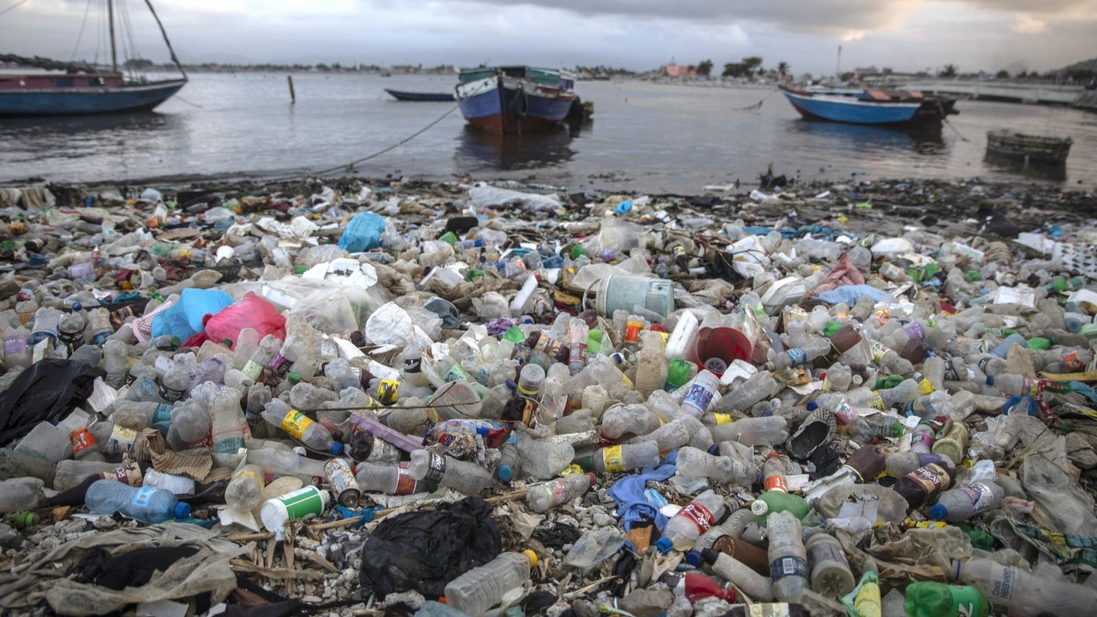Un montón de plástico, ¿es posible reducir los residuos?