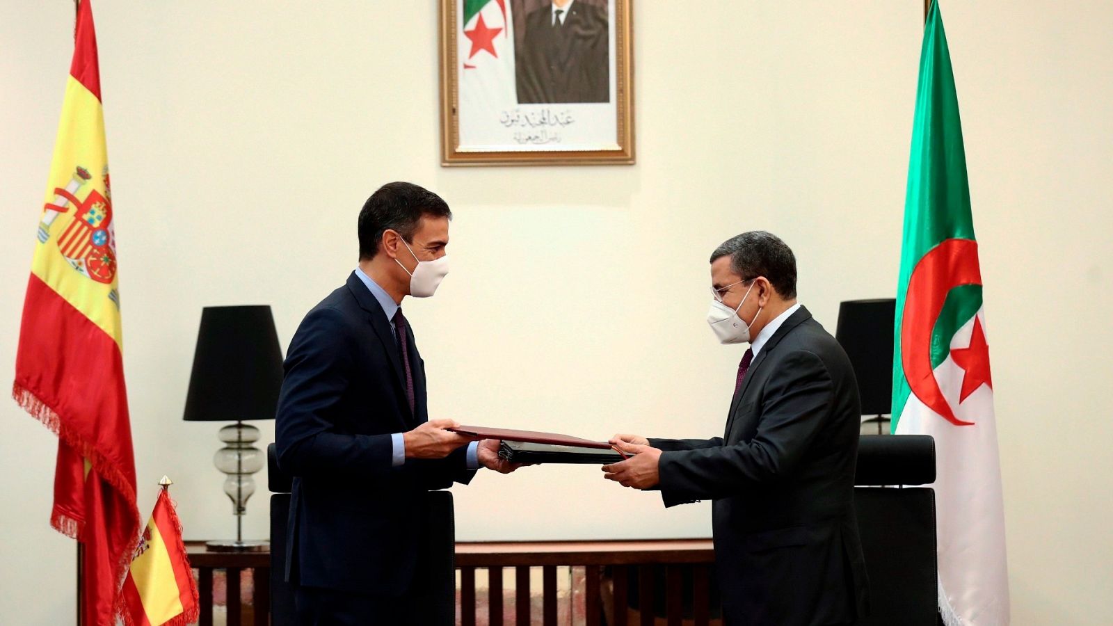 El presidente del Gobierno español, Pedro Sánchez, en su visita a Argelia en 2020. Foto: Efe