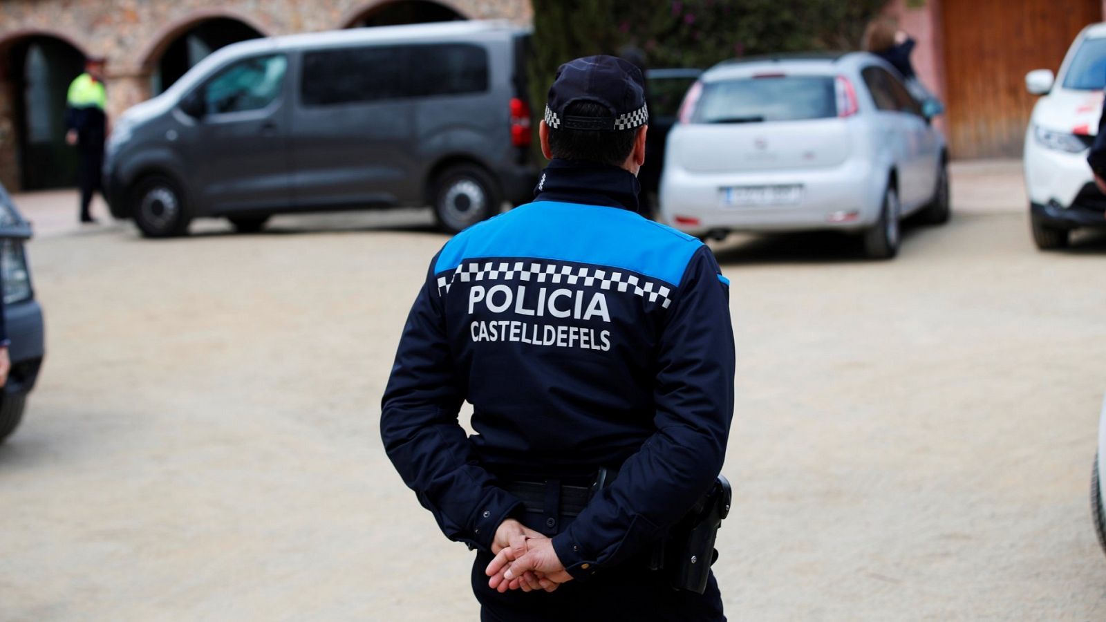 Mossos d'esquadra y policía local de Castelldefels (Barcelona) en una imagen de archivo