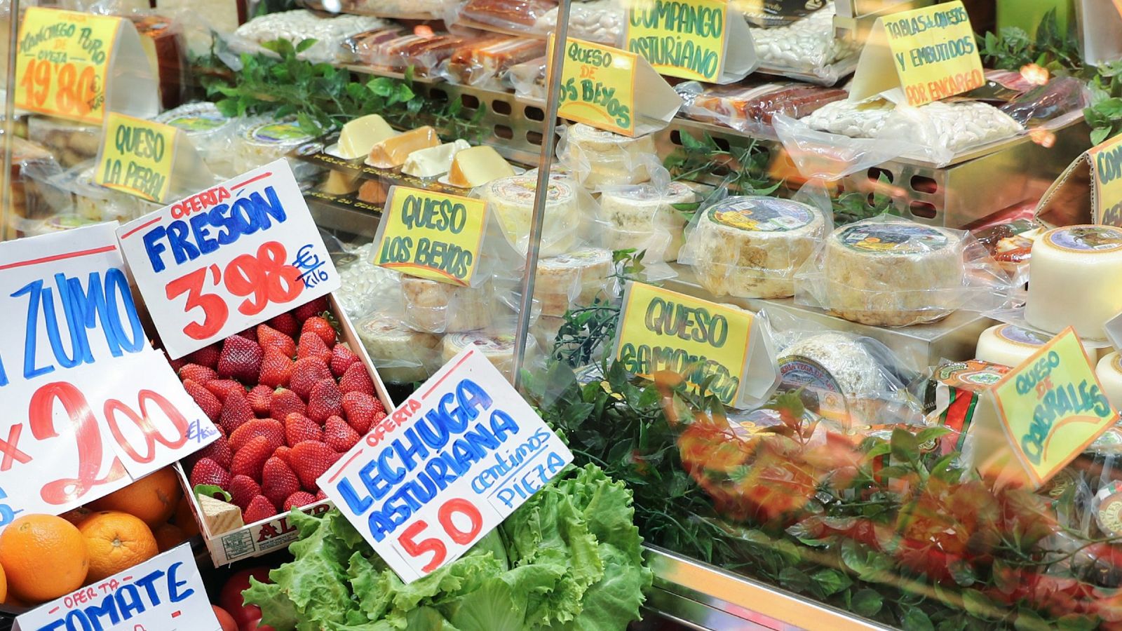 Expositor de un supermercado en Oviedo