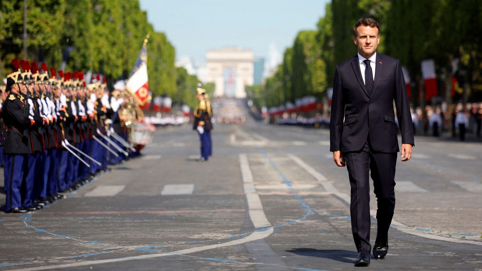 Emmanuel Macron durante el desfile del Día de la Bastilla