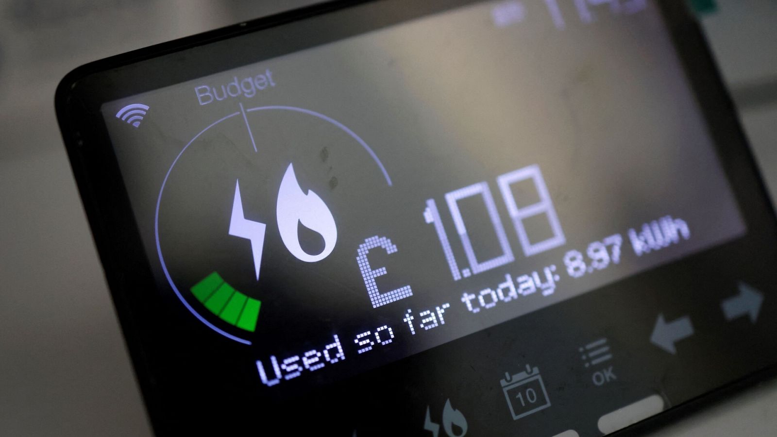 Imagen de archivo de un medidor de energía para controlar el consumo de gas y electricidad en un hogar en Walthamstow, este de Londres. Foto: Tolga Akmen / AFP