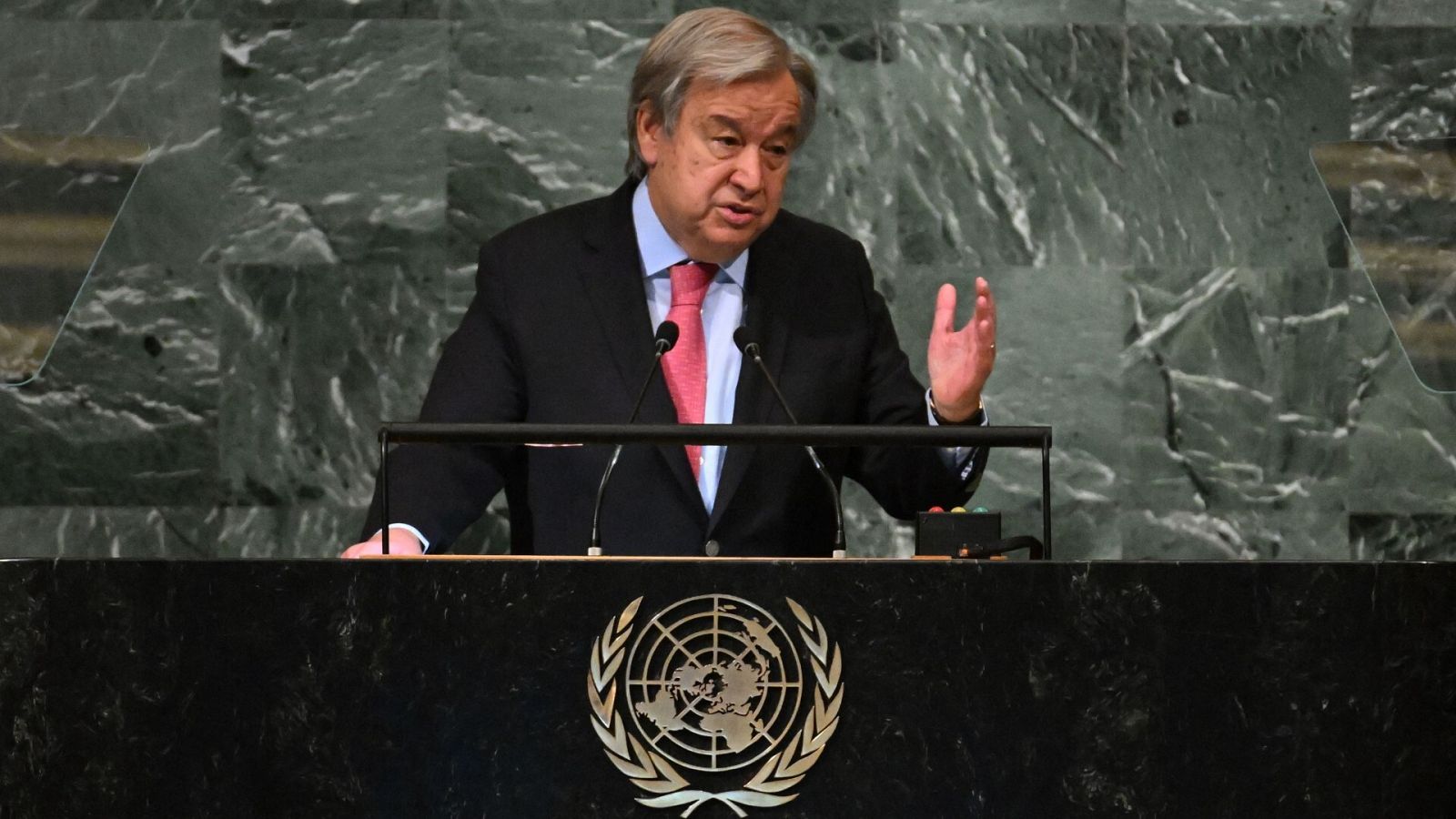 El secretario general de la ONU, Antonio Guterres, se dirige a la 77ª sesión de la Asamblea General de la ONU en Nueva York. el 20 de septiembre de 2022. Foto: TIMOTHY A. CLARY / AFP