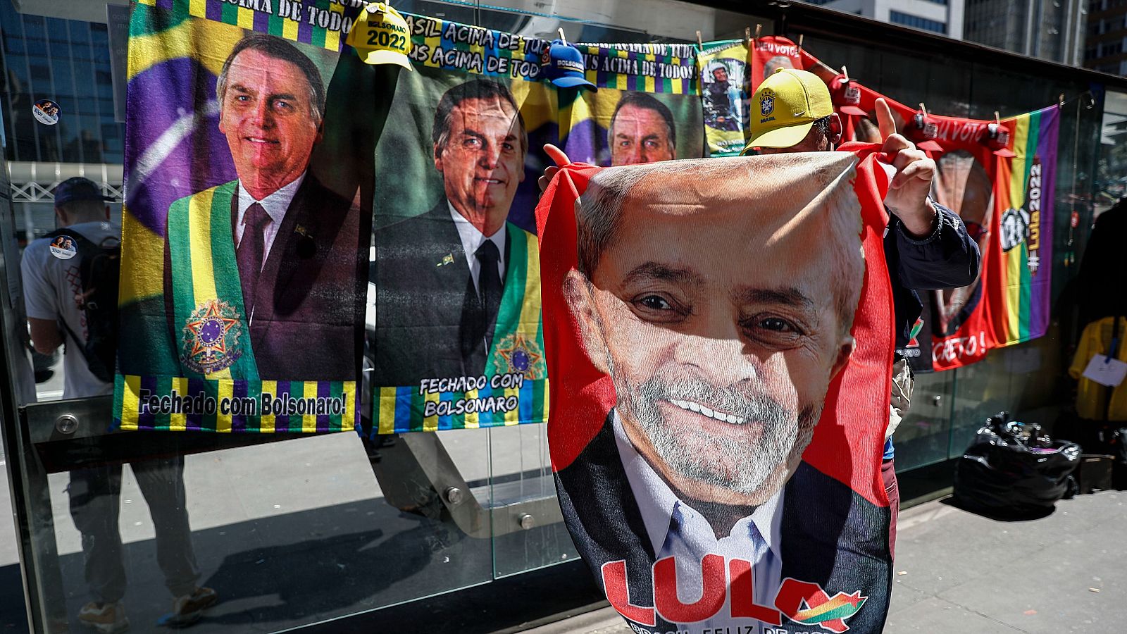 Brasil llega a las urnas con Lula como favorito para vencer a Bolsonaro