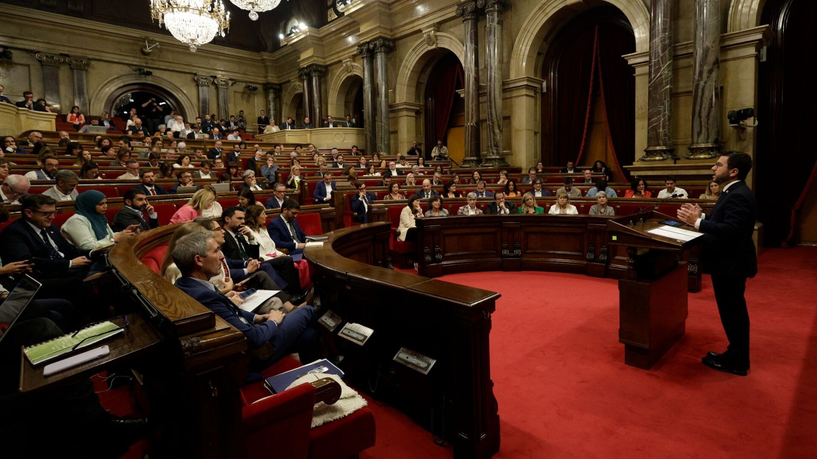 Aragonès este martes durante el debate de política general en el Parlament