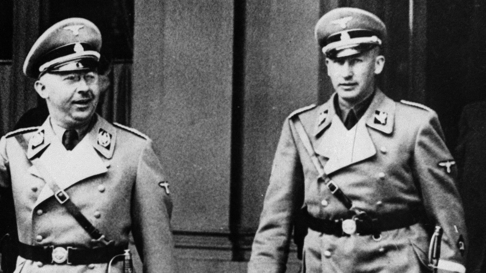 Heinrich Himmler junto a Reinhard Heydrich, el carnicero de Praga