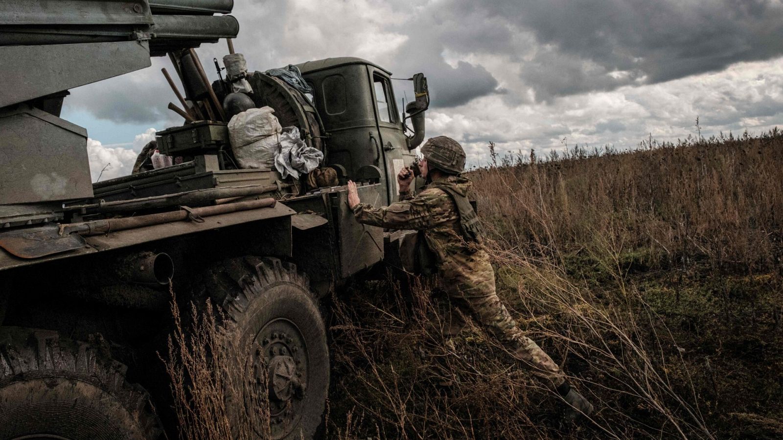 Las fuerzas armadas ucranianas siguen avanzando hacia Lugansk desde dos ejes