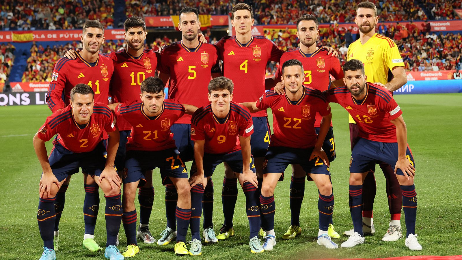 Los jugadores de la selección española, antes del partido contra Suiza.