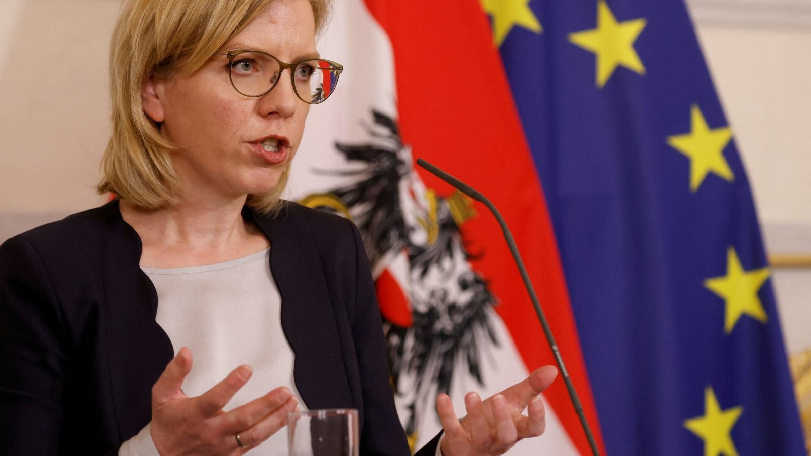 La ministra austríaca de Medio Ambiente, Leonore Gewessler