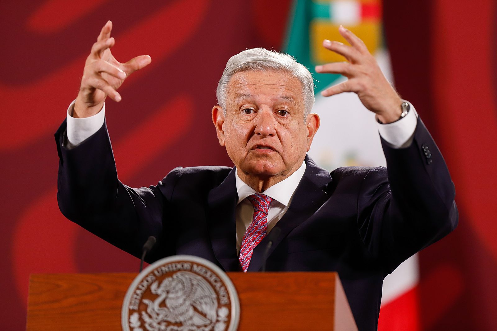 López Obrador, en una de sus intervenciones ante la prensa