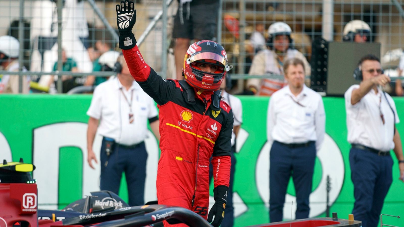 Carlos Sainz (Ferrari) celebrando el logro de la pole position del Gran Premio de Estados Unidos.