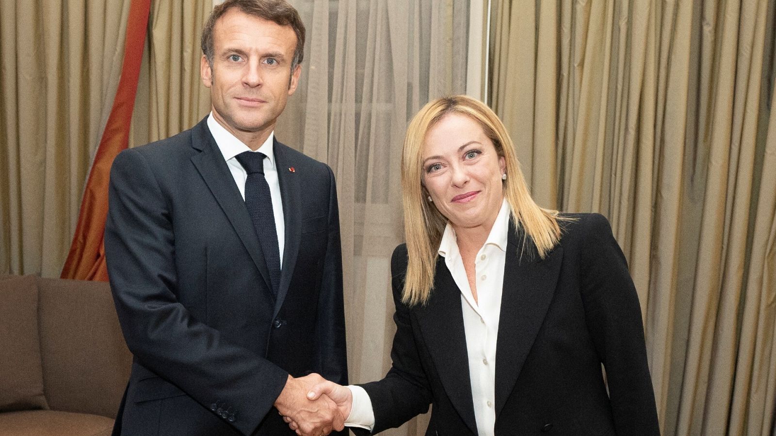 La primera ministra de Italia, Giorgia Meloni, y el presidente de Francia, Emmanuel Macron