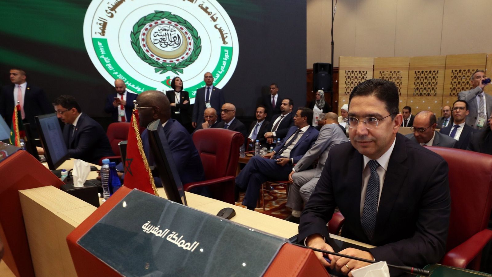 Mohamed VI invita al presidente argelino a un "diálogo" en Rabat