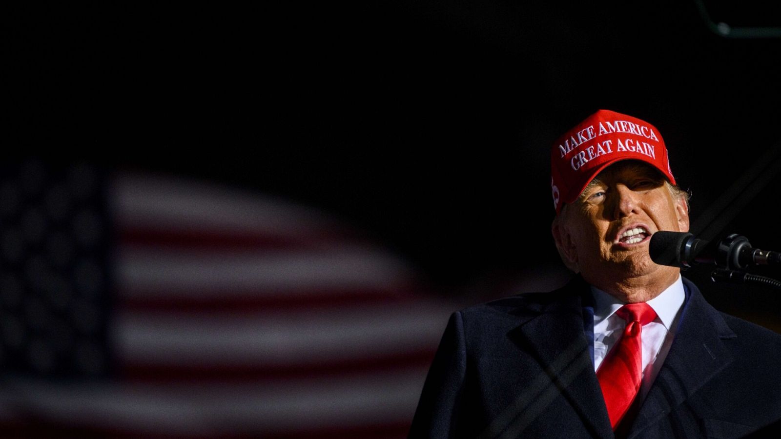 Una imagen de Donald Trump en un evento de campaña en Sioux City, Iowa.