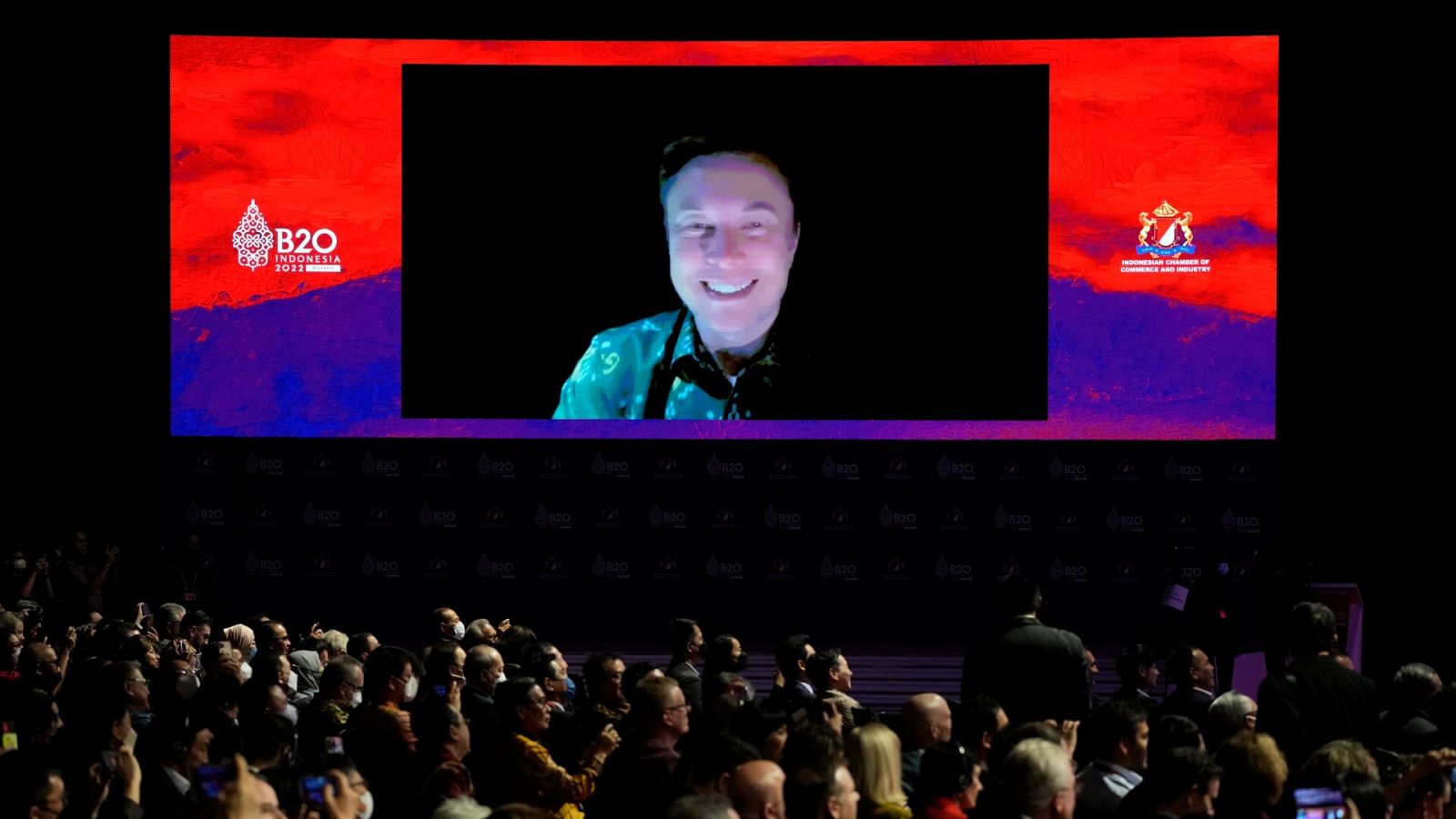 Elon Musk, consejero delegado de Tesla, habla durante una reunión virtual en la Cumbre del B20 antes de la cumbre de líderes del G20 en Bali, Indonesia.