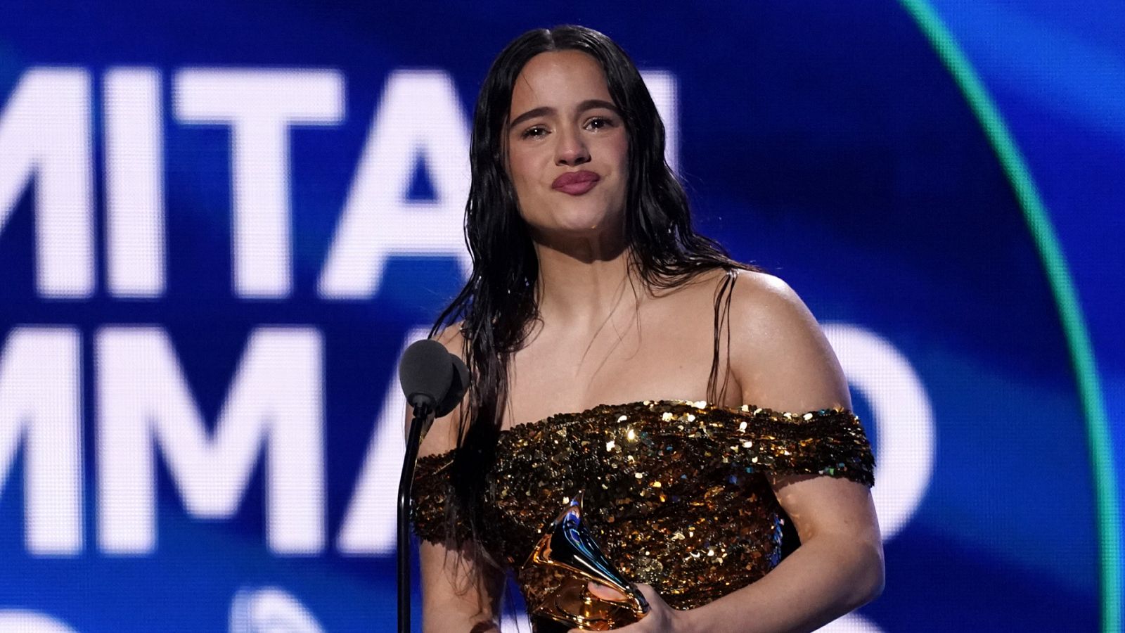 Imagen de Rosalía en los Latin Grammy 2022