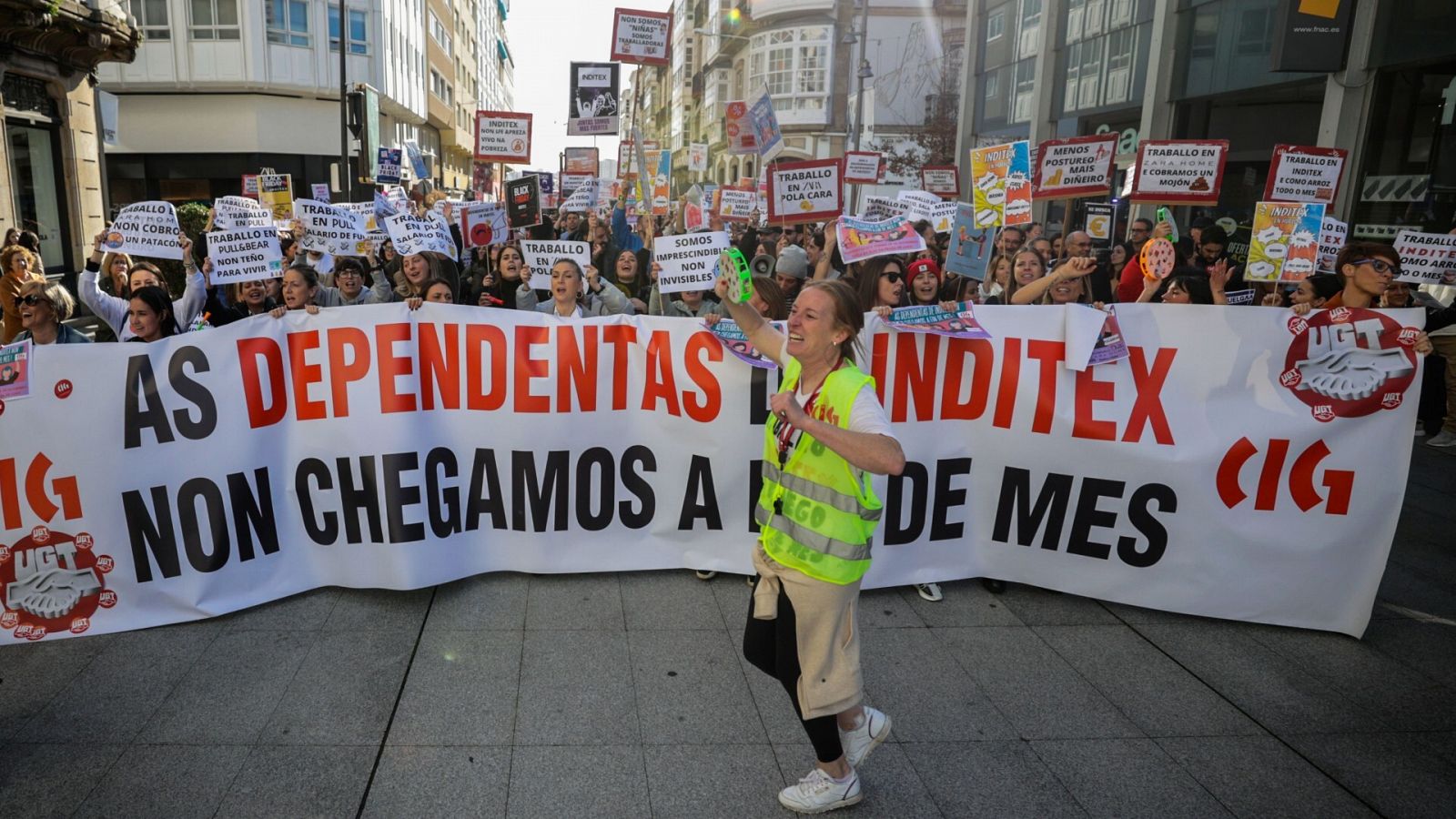 Manifestación de dependientas de Inditex en A Coruña