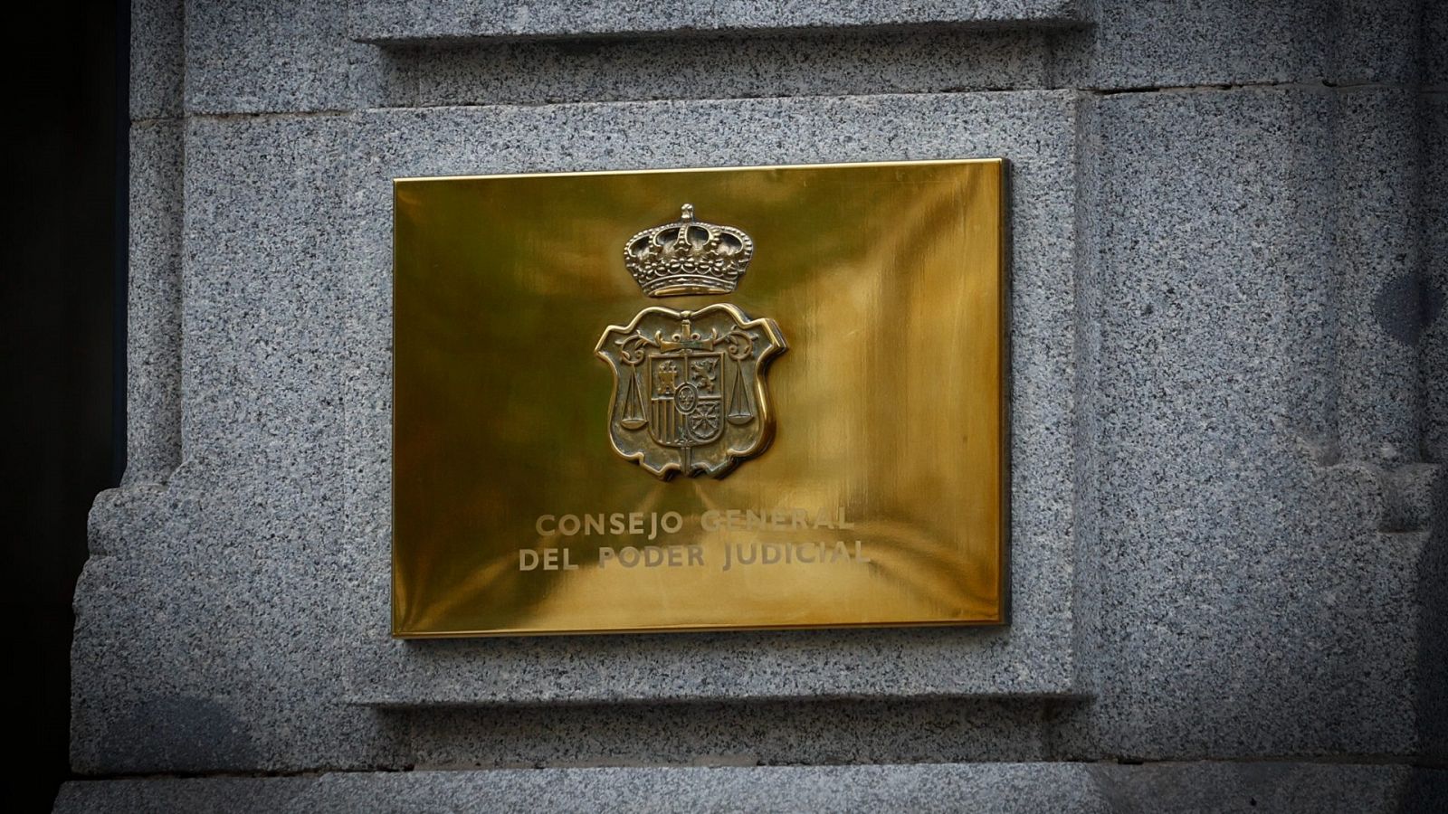 Imagen de la placa de la fachada de la sede del Consejo General del Poder Judicial (CGPJ) en Madrid