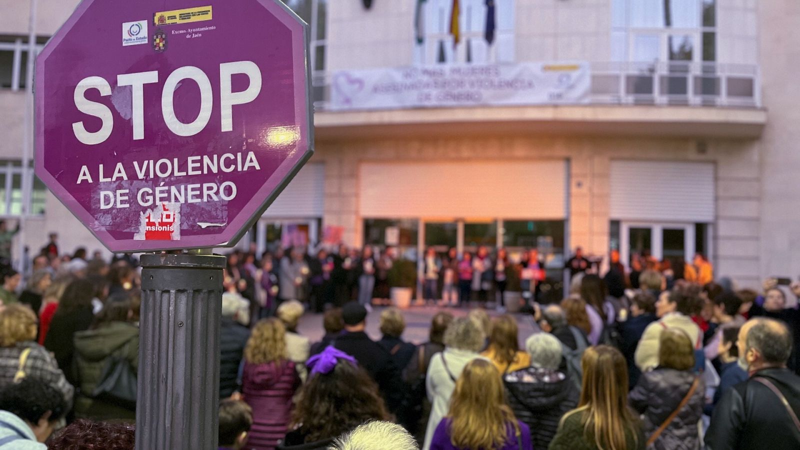 Concentración en Jaén por el Día por la Erradicación de la Violencia de Género, el 25 de noviembre de 2022