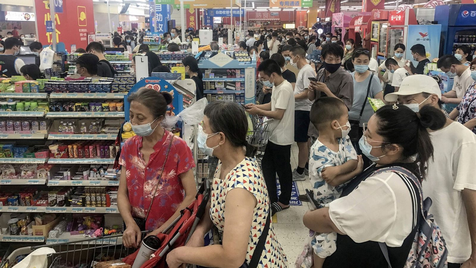 Un supermercado en Wuhan