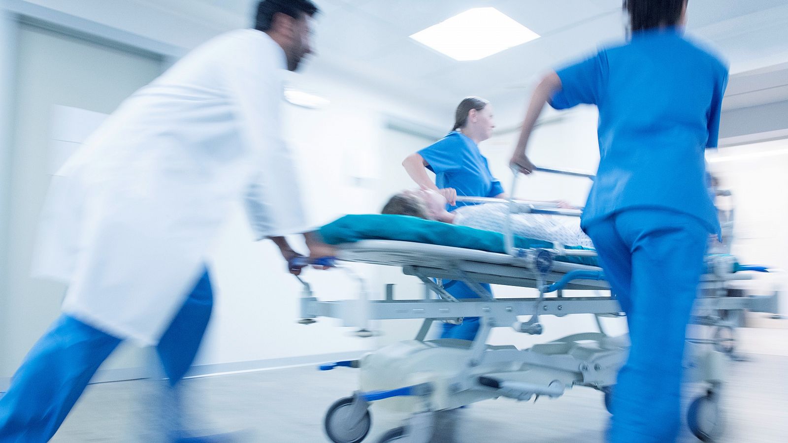 Uno de cada diez médicos que trabajan en los hospitales del Sistema Nacional de Salud lo hacen en urgencias.