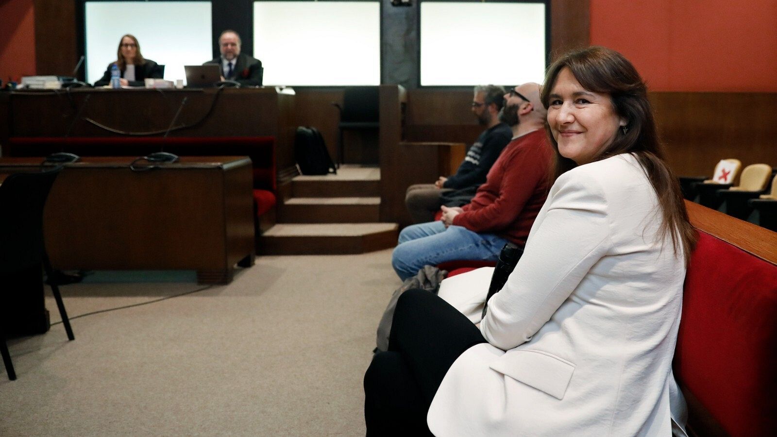 La presidenta suspesa del Parlament, Laura Borràs, en el TSJC on aquest dilluns es reprèn el judici contra ella