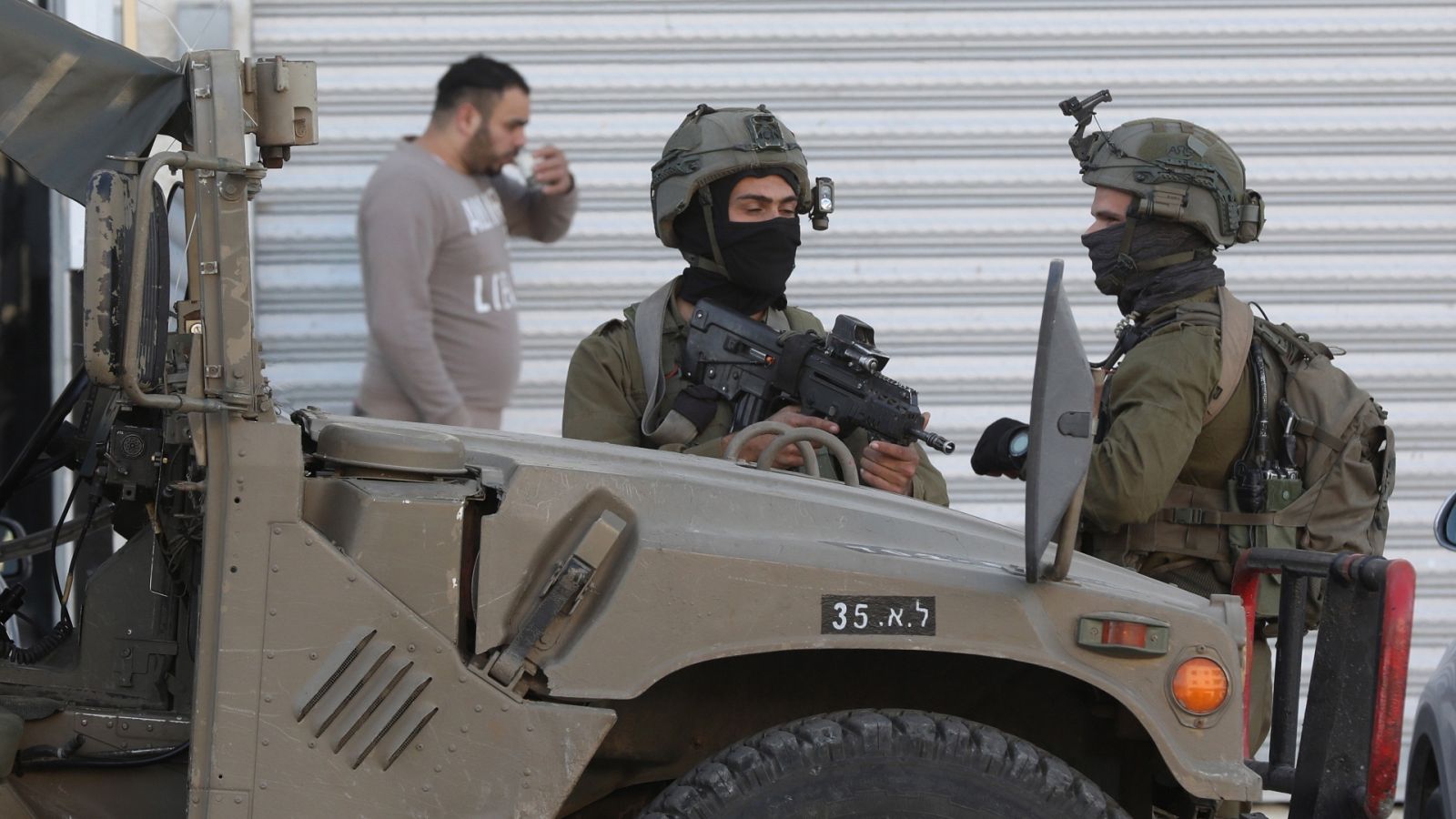 Soldados israelíes en Nablus
