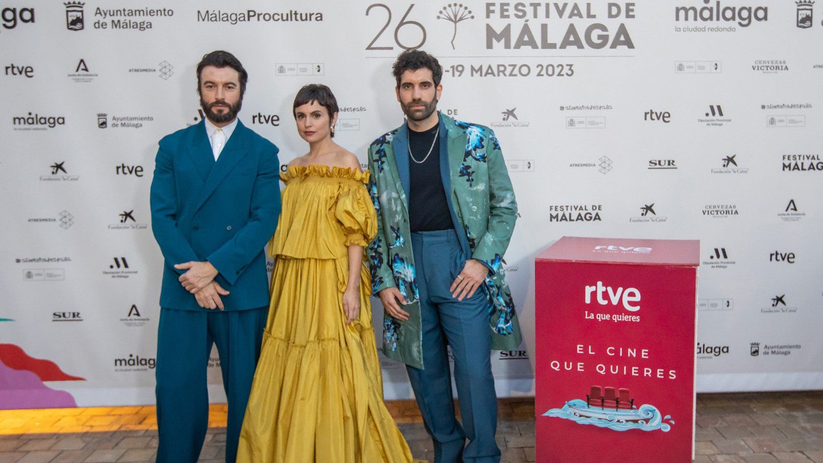 Javier Rey, Verónica Echegui y Tamar Novas en el preestreno de 'Los pacientes del doctor García' en el Festival de Málaga