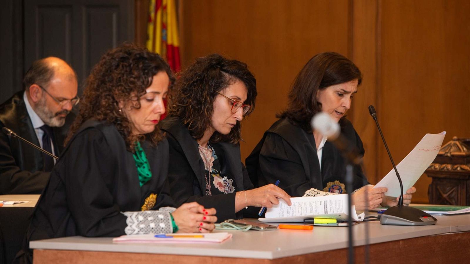 El jurado del triple crimen de Valga, en Pontevedra, ha determinado por unanimidad que José Luis Abet, es culpable de matar de forma "intencionada" a las tres mujeres.