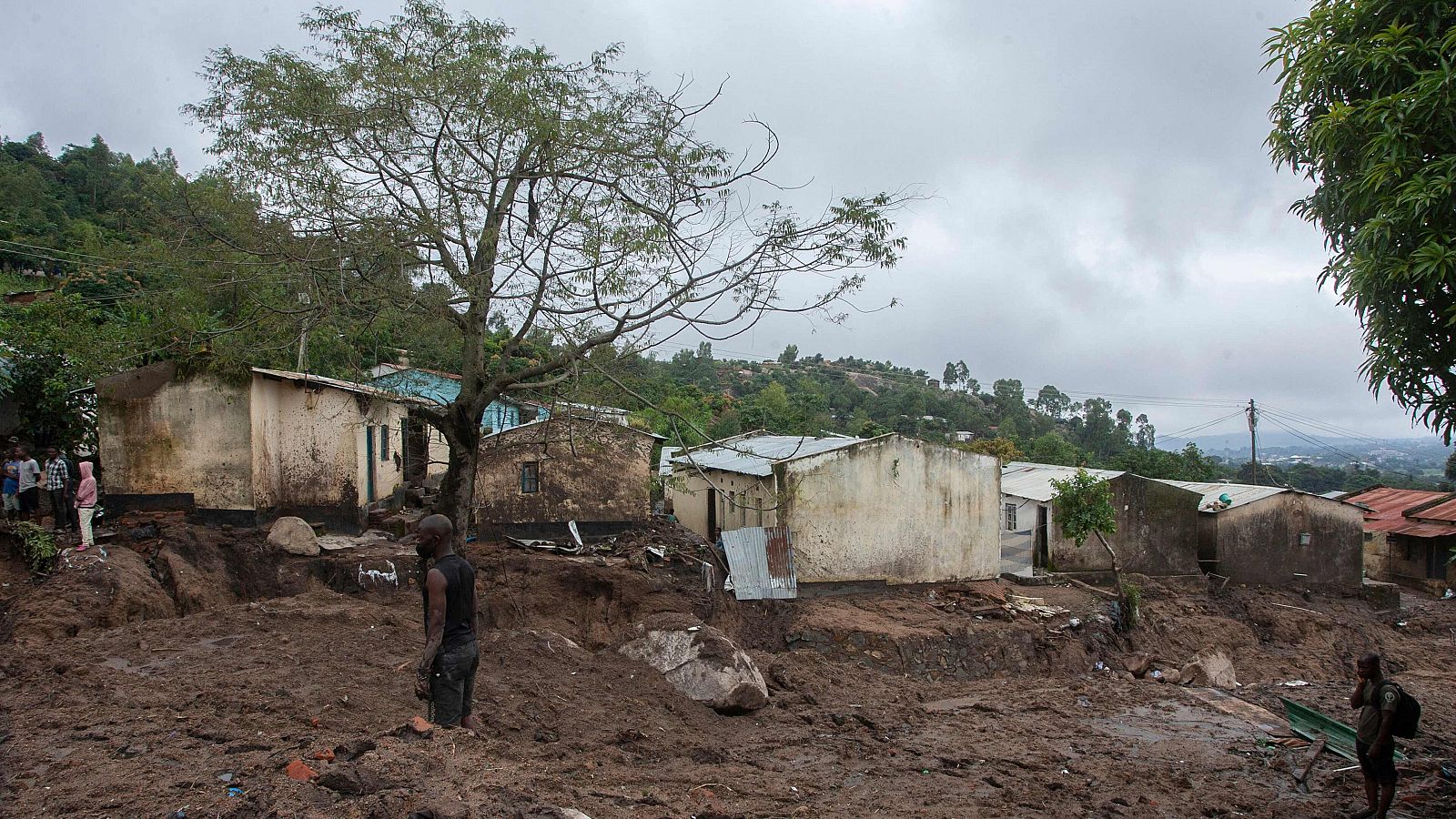 Vista general de la destrucción causada por el corrimiento de tierras que se produjo debido a las fuertes lluvias derivadas de los efectos del ciclón tropical Freddy