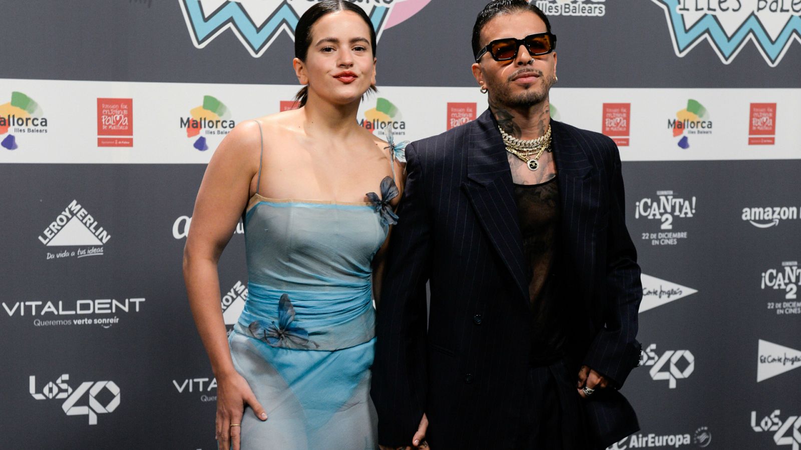 Rosalía y Rauw Alejandro cantan "Vampiros", la letra en RTVE