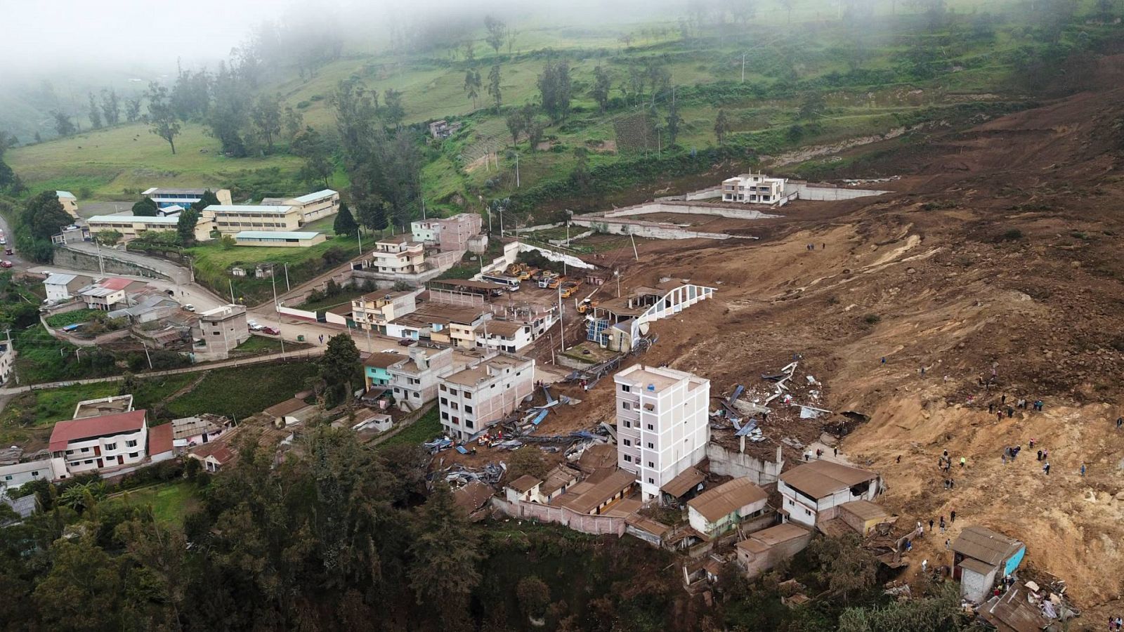 Imagen que muestra el lugar donde se ha producido el deslizamiento de tierra en Alausi, Ecuador